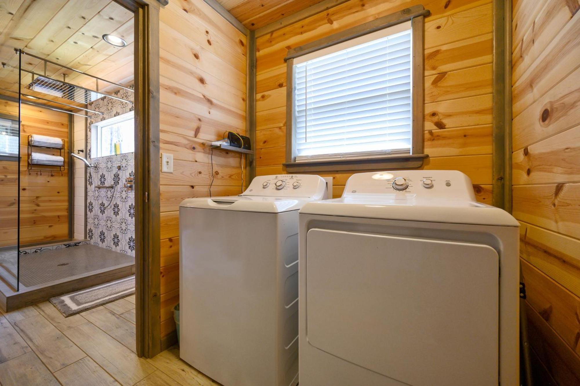 Convenient Romantic Hot Tub Bbq 3-Night Special! Broken Bow Kültér fotó