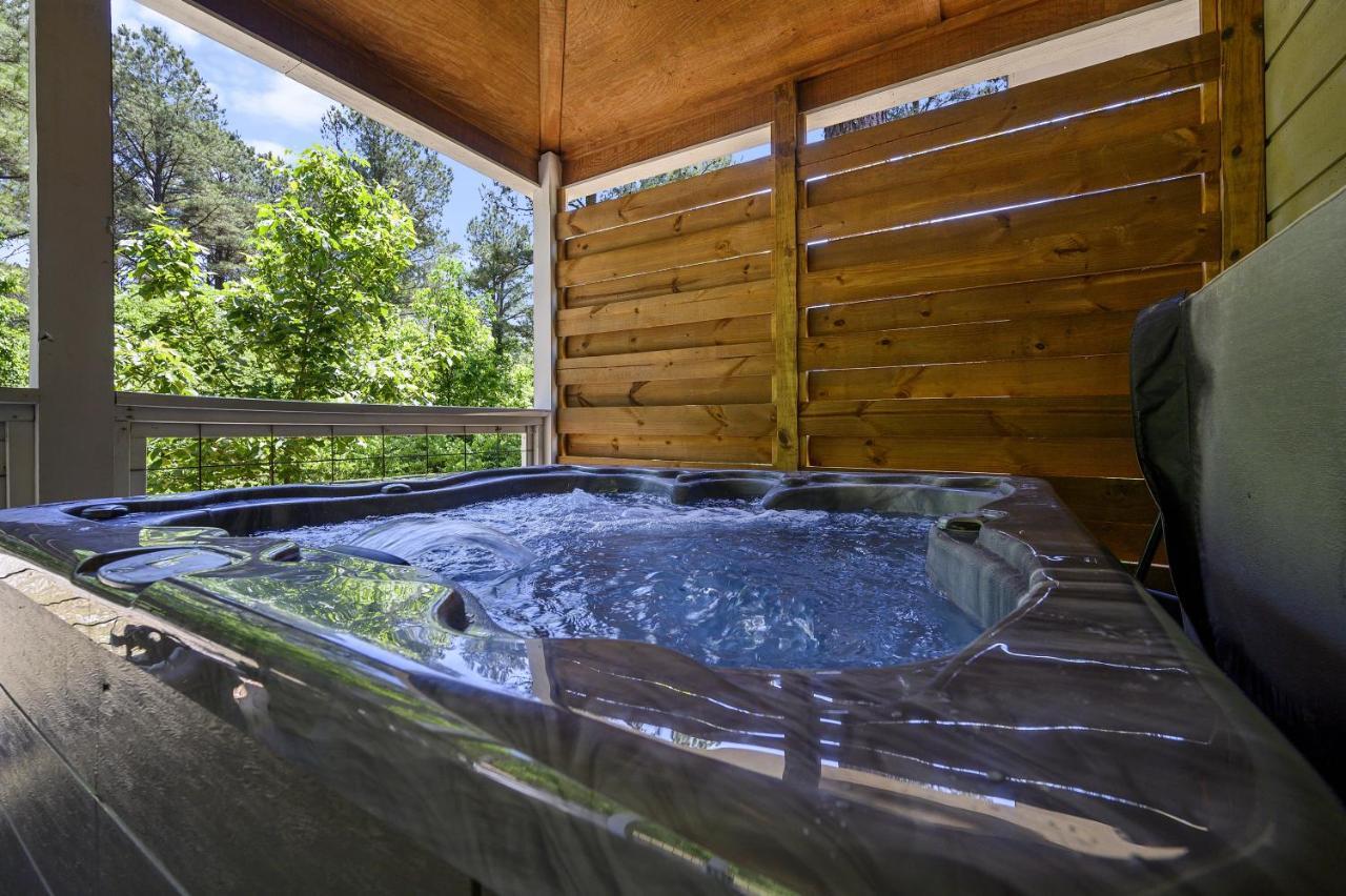 Convenient Romantic Hot Tub Bbq 3-Night Special! Broken Bow Kültér fotó